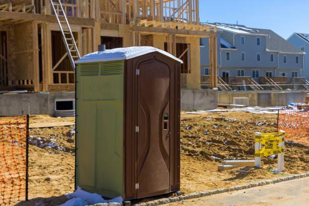 Portable Toilet Options We Offer in Waverly, MI